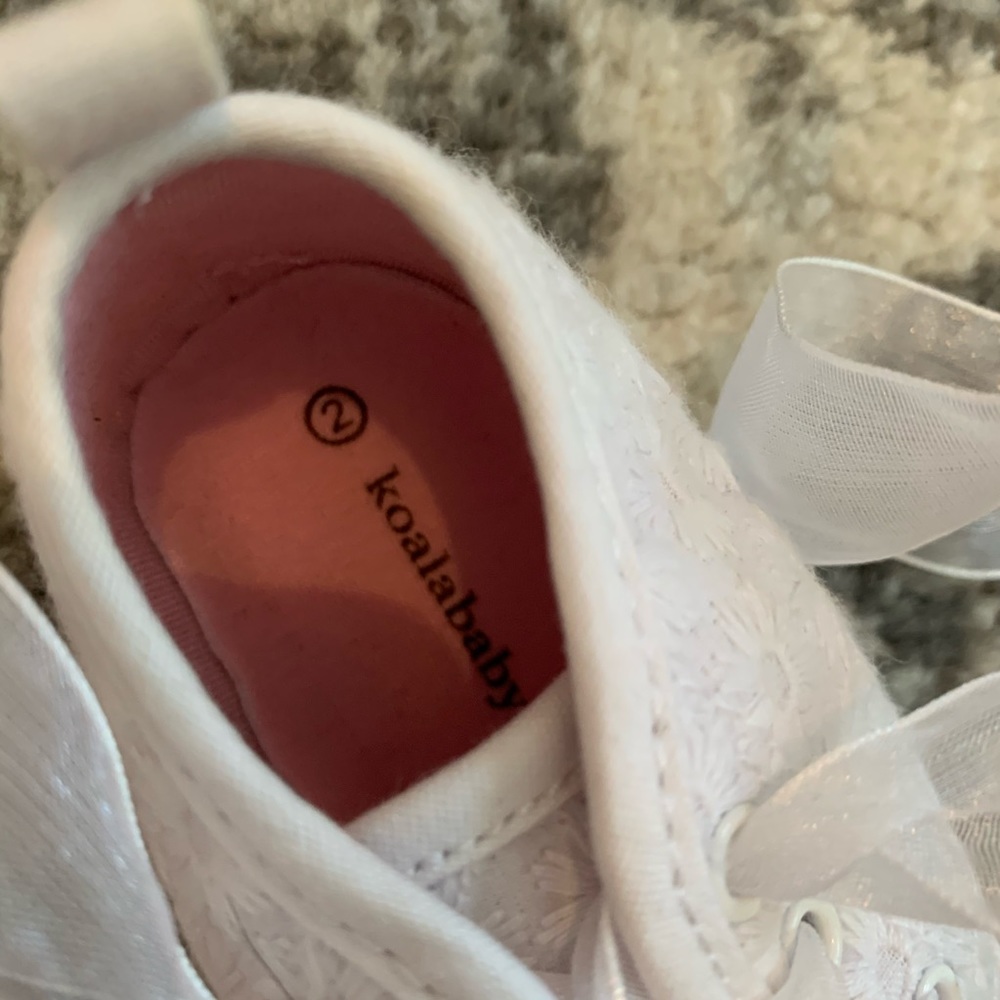 Baby shoe bundle - Picture 3 of 4